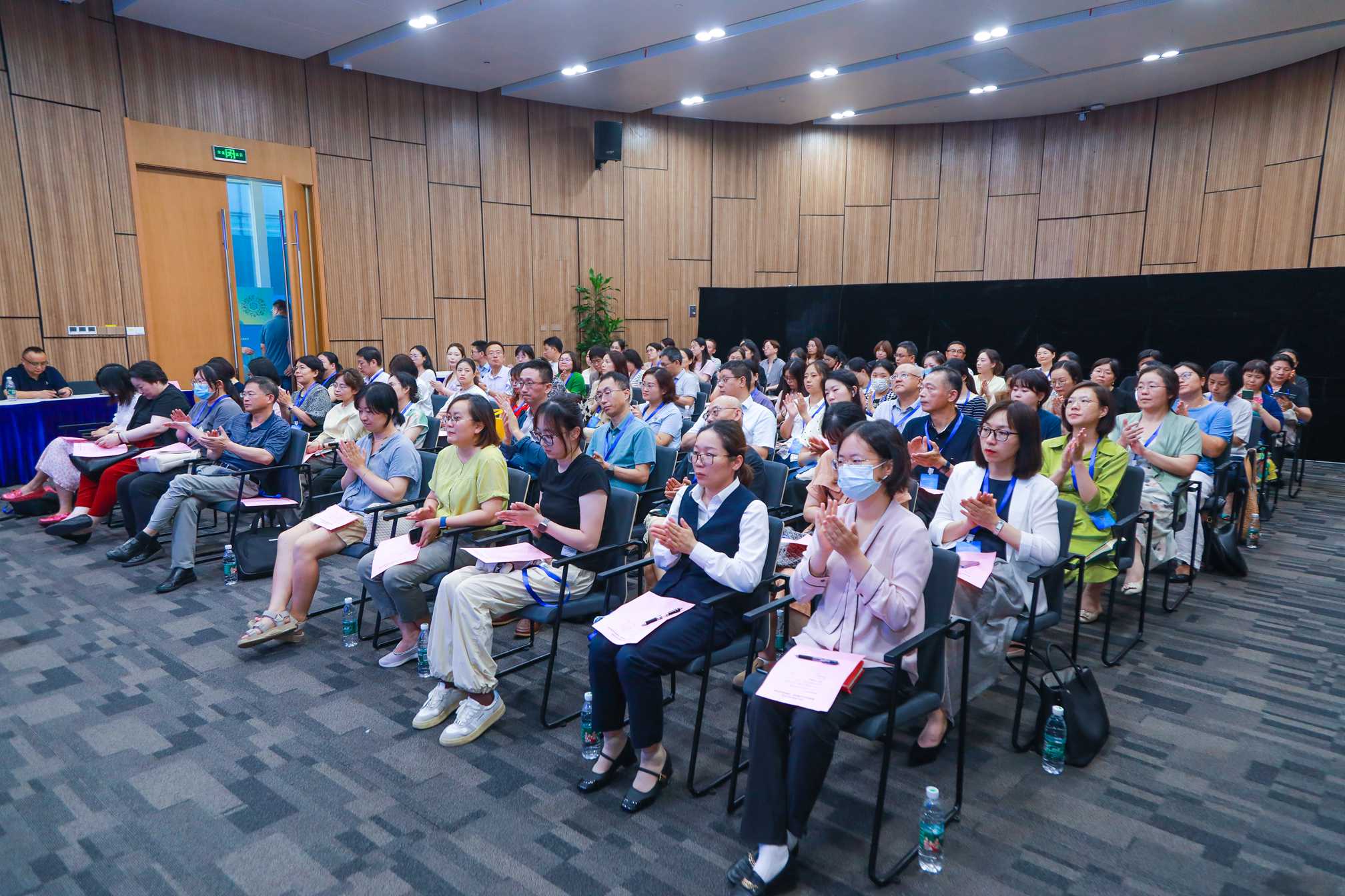 会计学会换届选举大会之二